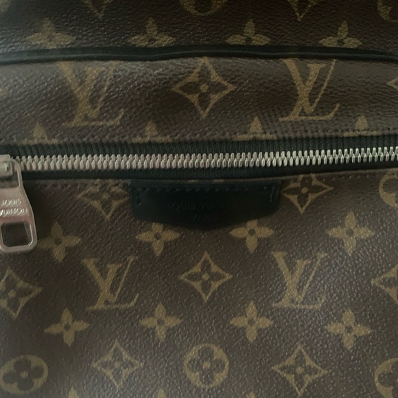Authentic Louis Vuitton Josh Backpack - Picture 2 of 7